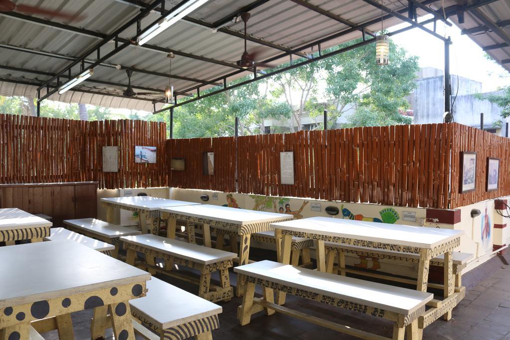 Elements Hostel Chennai Eksteriør bilde